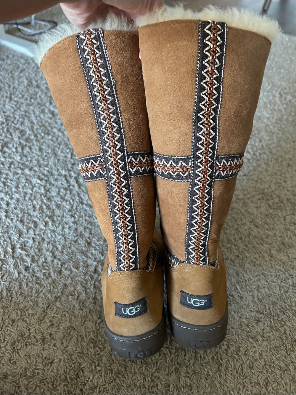 Uggs - Picture 6 of 6